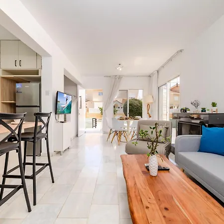 فيلة La Casa De Louie